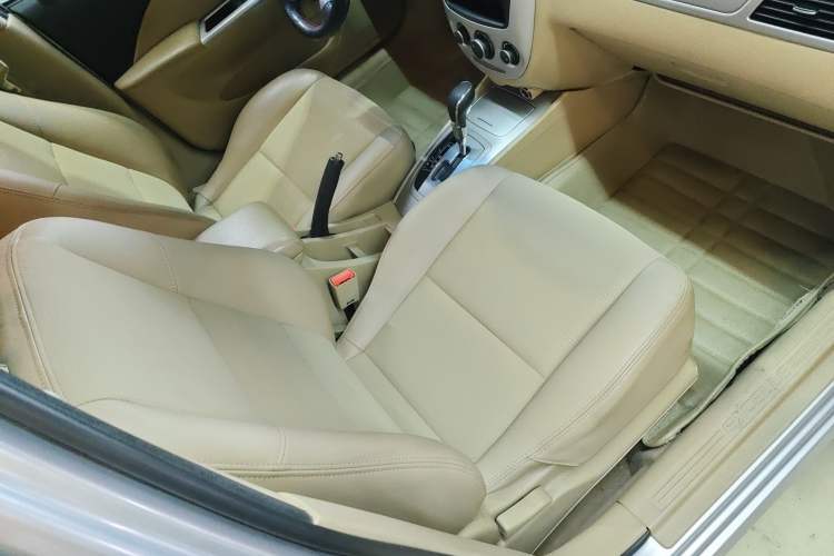 Used Buick Excelle 2013 1.5L Automatic Classic Model