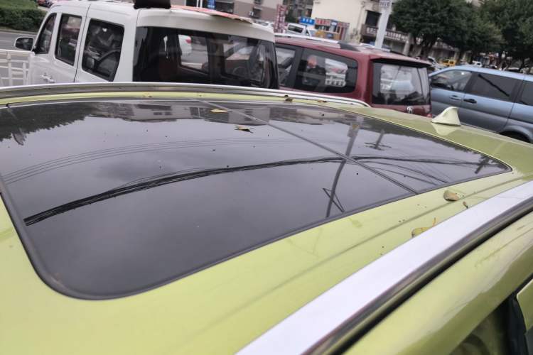 Used Suzuki S-Cross 2014 1.6L CVT Two-Wheel Drive Elite Version
