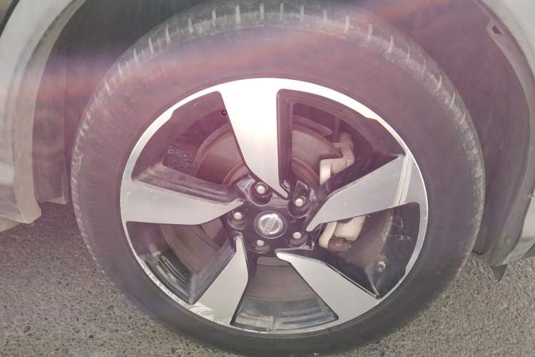 Used Nissan Qashqai 2017 2.0L CVT Luxury Edition China VI Standard Right Front Wheel Hub