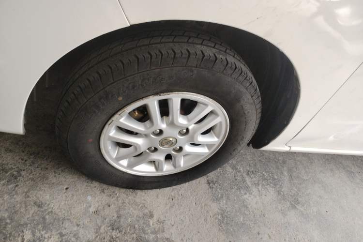 Used Nissan NV200 2014 1.6L CVT Luxury Model China IV Standard