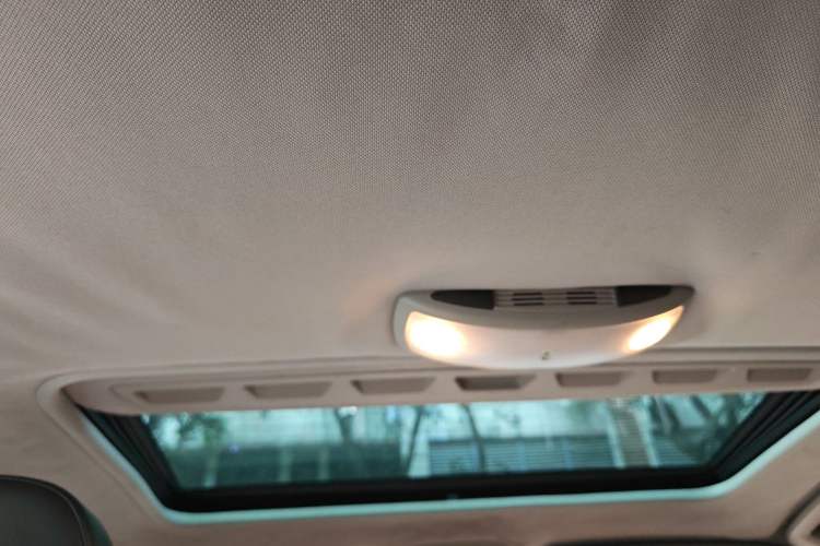 Used Volvo V60 2013 T5 Smart Edition Headliner