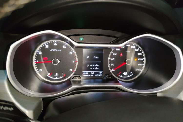 Used Geely Auto Emgrand X7 Sport 2018 2.0L Manual Two-Wheel Drive Zhiya Version Instrument Cluster