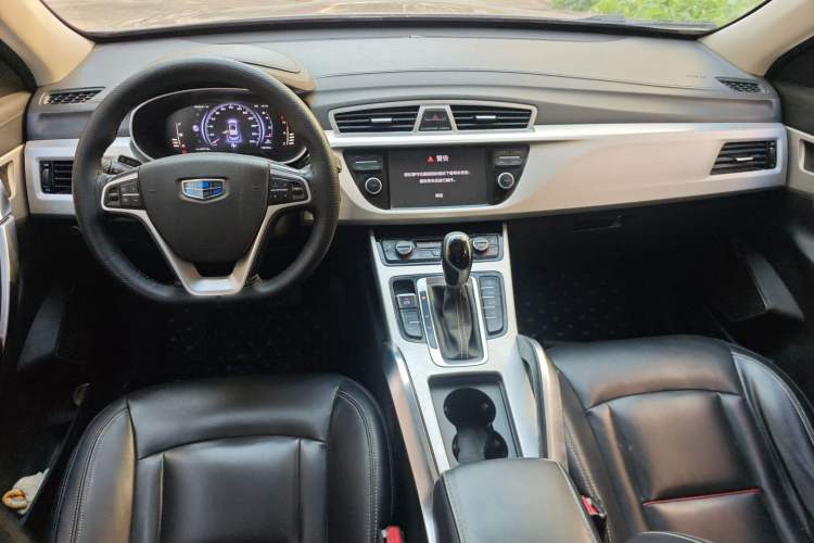 Used Geely Auto Emgrand X7 Sport 2018 1.8TD Automatic Two-Wheel Drive Smart Connect 4G Internet Edition
