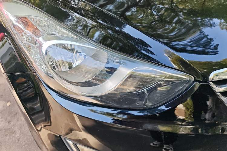 Used Hyundai Elantra (5th Generation / Langdong) 2012 1.6L Manual Leading Model Right Front Headlight