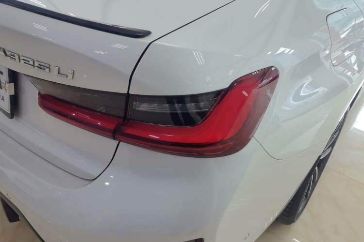 Used BMW 3 Series 2023 325Li M Sport Package Exterior 3