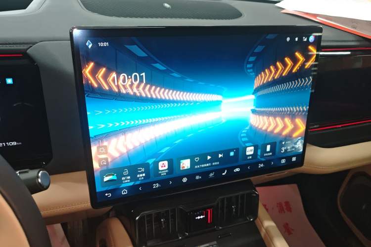 Used Formula Leopard 8 2025 Smart & Brave Flagship Edition 7 Seats