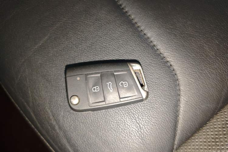 Used Volkswagen Tayron 2020 330TSI Two-Wheel Drive Luxury Smart Connectivity Version