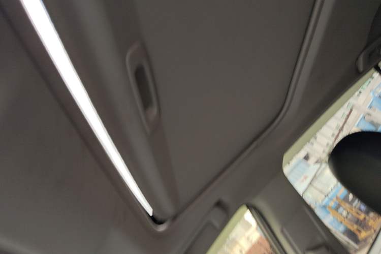 Used Toyota RAV4 2016 2.0L CVT Two-Wheel Drive Fashion Edition China V Standard Headliner