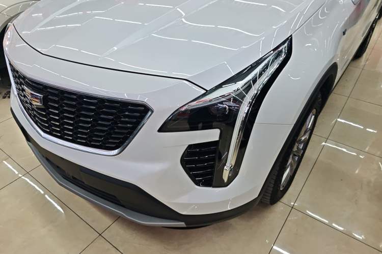 Used Cadillac XT4 2018 28T Two-Wheel Drive Leading Version