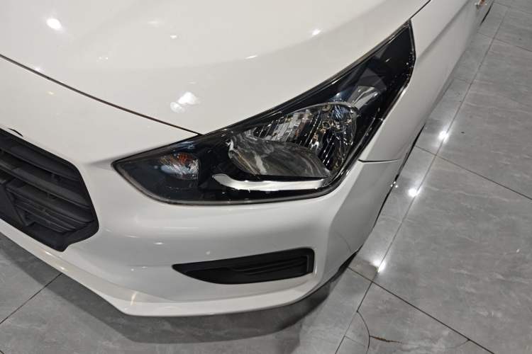 Used Hyundai Verna (older generation) 2017 1.4L Manual Refreshed Version China VI Standard