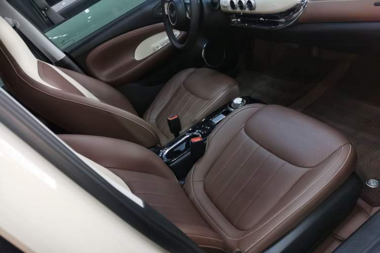 Used Wuling Bingo 2024 333 km Enjoyment Version Right Front Seat