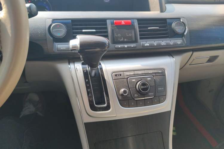 Used Honda Elysion 2012 2.4L VTi-S Prestige Edition Gear Lever