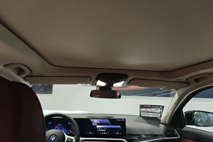 Used BMW i3 2024 eDrive 40 L Midnight Edition Headliner