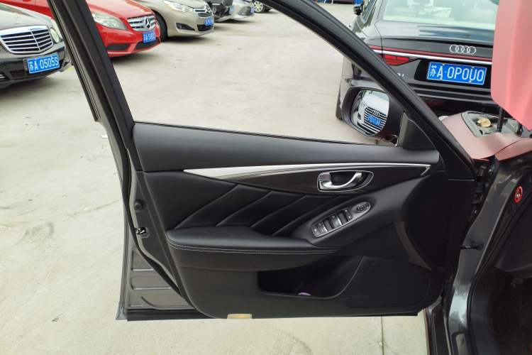 Used Infiniti Q50L 2018 2.0T Comfort Edition China VI Standard