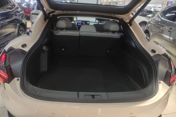 Used XPeng MONA M03 2025 600 with Ultra-Long Range Max Trunk