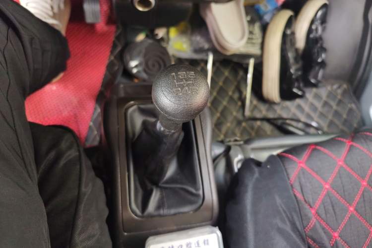 Used Wuling Rongguang 2021 1.5L Extended Basic Version L3C Gear Lever