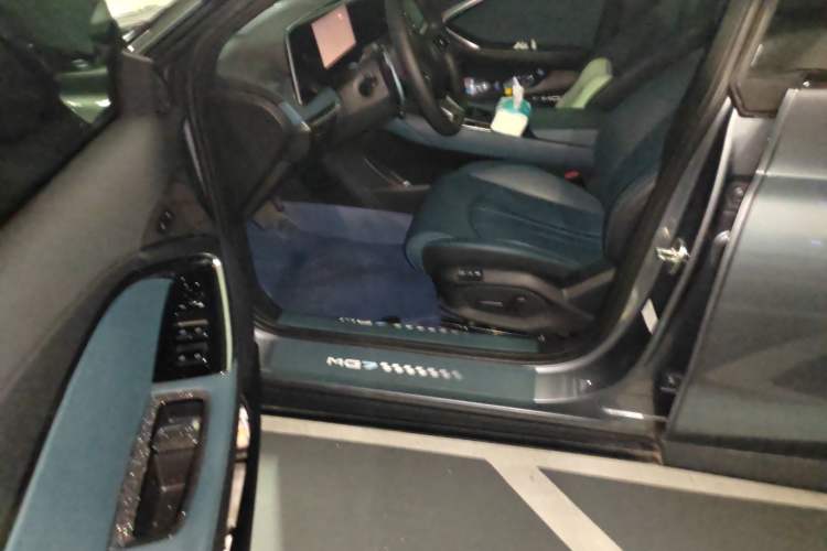 Used MG 7 2025 2.0T Trophy+ Super Intelligent Driving Edition