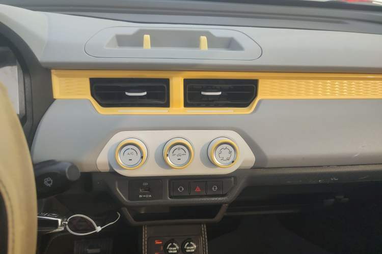 Used Chery QQ Ice Cream 2023 120km Ice Cream-Type Lithium Iron Phosphate