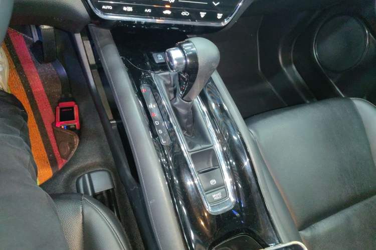 Used Honda Vezel 2020 220 TURBO CVT Elite Edition
