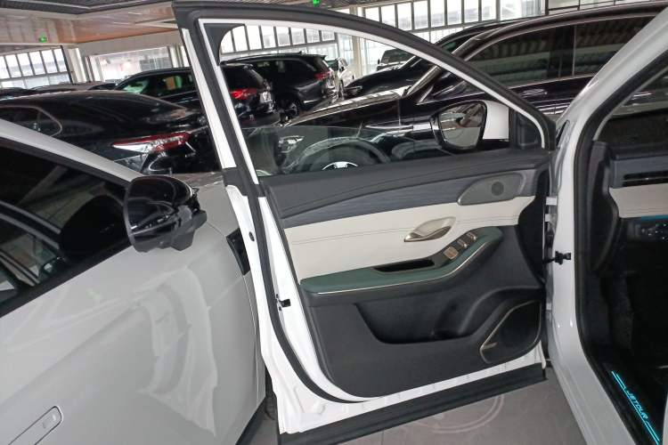 Used JETOUR Shanhai L9 2024 1.5TD 2DHT Pro 5-Seater