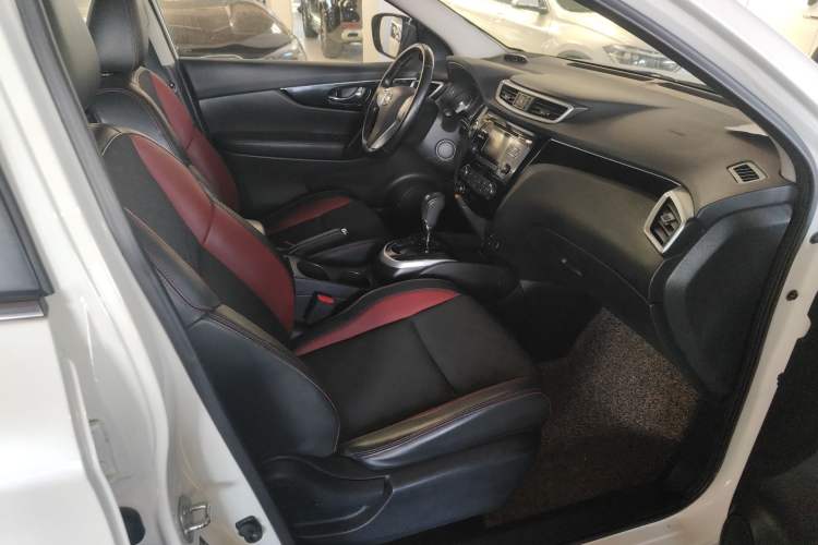 Used Nissan Qashqai 2016 2.0L CVT Luxury Edition
