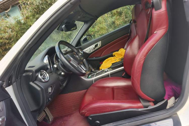 Used Mercedes-Benz SLK-Class 2011 SLK 200 Fashion Model