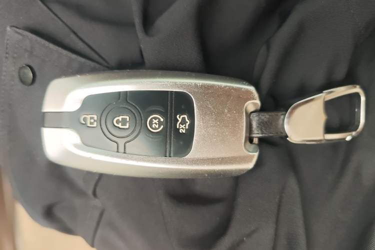 Used Lincoln Aviator 2020 3.0T V6 All-Wheel-Drive Premium Edition Interior 1