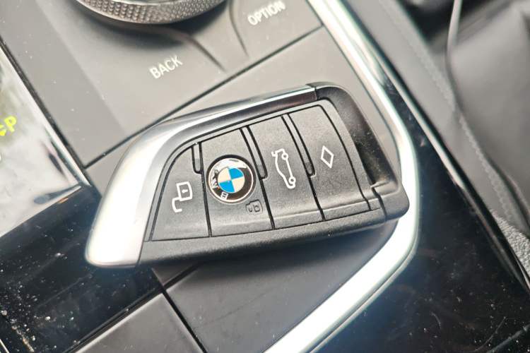 Used BMW 3 Series 2021 320i Sport Package