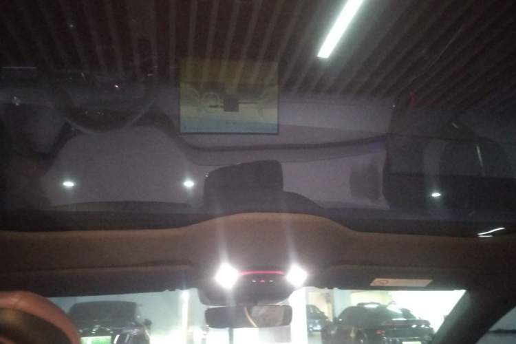 Used Xiaomi Auto SU7 2024 Rear-Drive Long-Range Intelligent Driving Version
