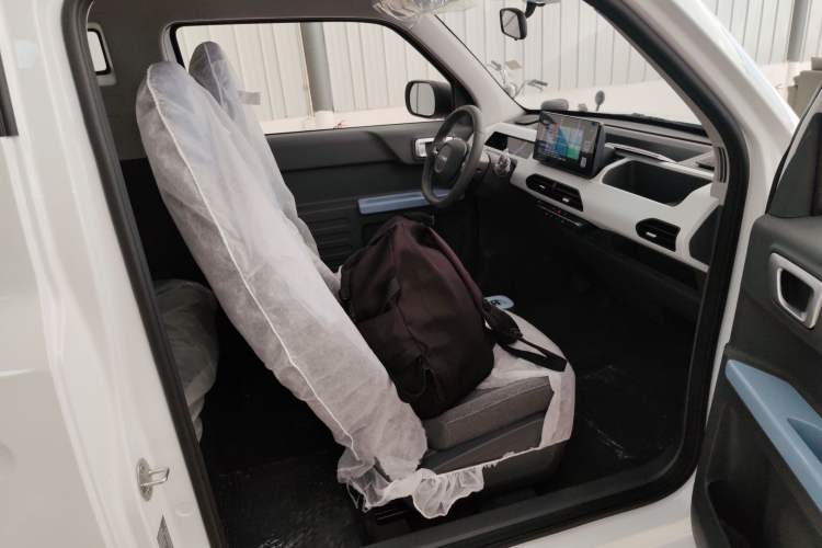 Used Geely Galaxy Panda 2024 Panda Mini 200km Endurance Bear
