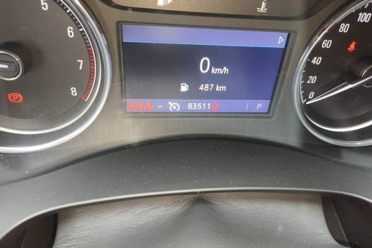 Used Buick LaCrosse 2021 552T Luxury Version Odometer Close Up