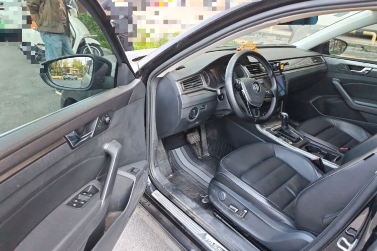 Used Volkswagen Passat 2017 330TSI DSG Luxury Edition
