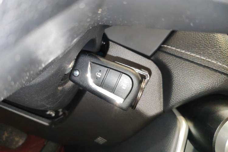 Used Toyota Wildlander 2024 2.0L CVT Two-Wheel Drive Leading Edition
