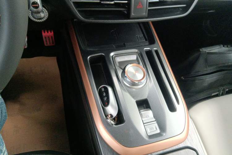 Used Haval JOLION 2021 1.5T Automatic Four-Door Version Gear Lever