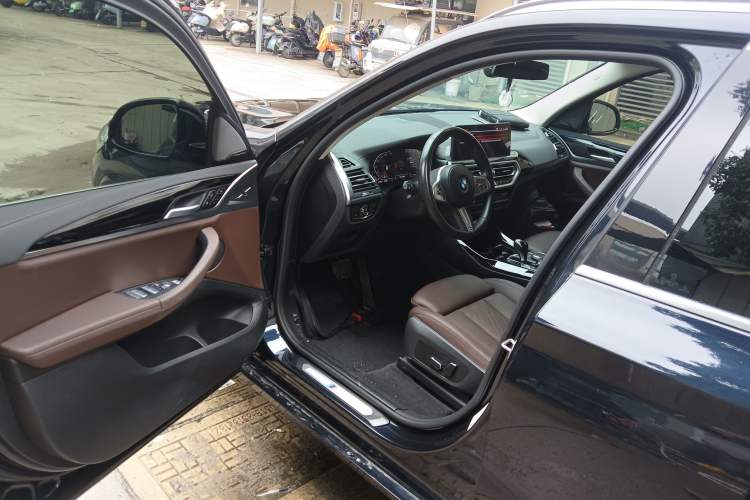 Used BMW X3 2023 xDrive25i M Sport Package
