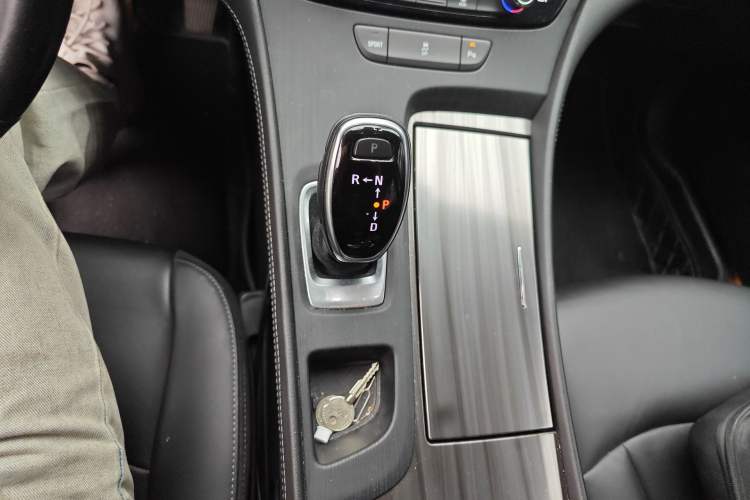 Used Buick LaCrosse 2021 652T Luxury Model Gear Lever