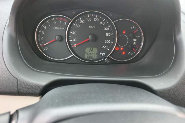 Used Mitsubishi Pajero Sport 2013 3.0L Automatic Two-Wheel Drive Luxury Edition Odometer Close Up