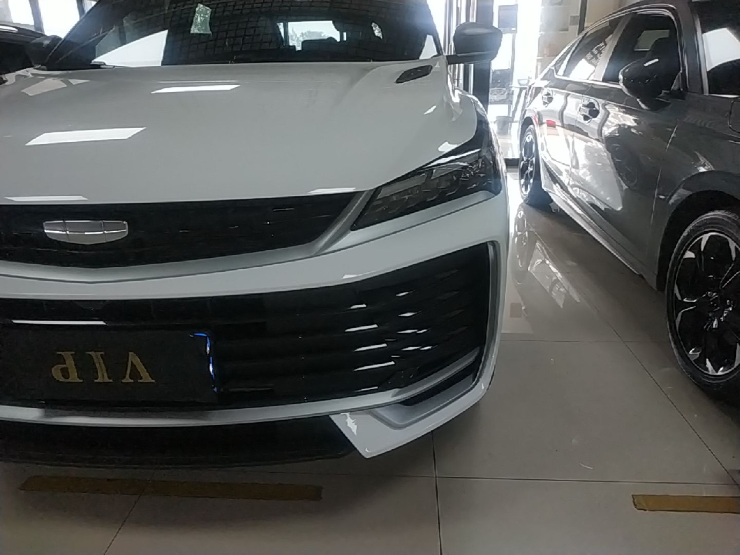 Geely Auto Coolray 2025 Bin Yue L 1.5T DCT Starlight Edition — снимка 8