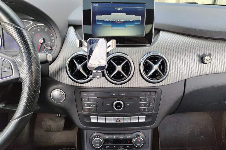 Used Mercedes-Benz B-Class 2015 B 200 Fashion Model