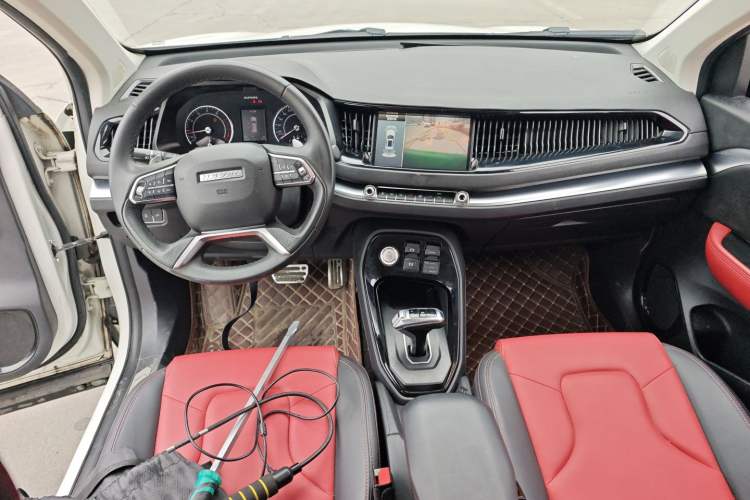 Used Haval H2s 2017 Red-Label 1.5T Dual-Clutch Luxury Model
