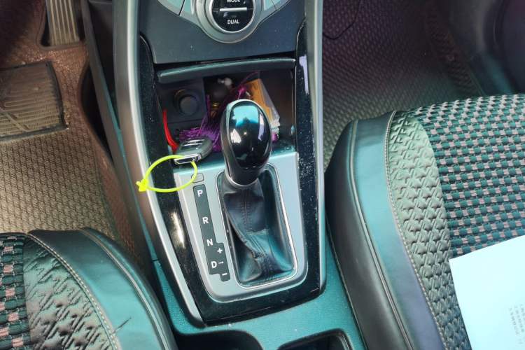 Used Hyundai Elantra (5th Generation / Langdong) 2015 1.6L Automatic Luxury Model
