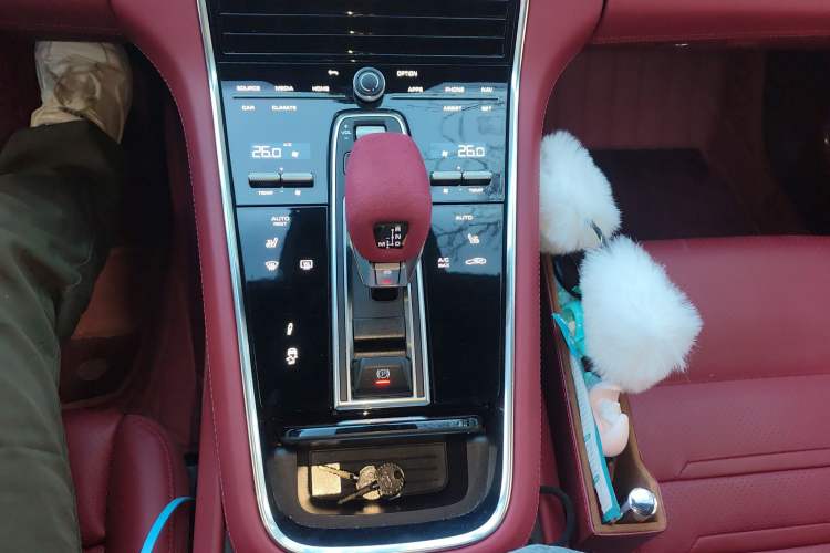 Used Porsche Panamera 2023 Panamera 2.9T Gear Lever