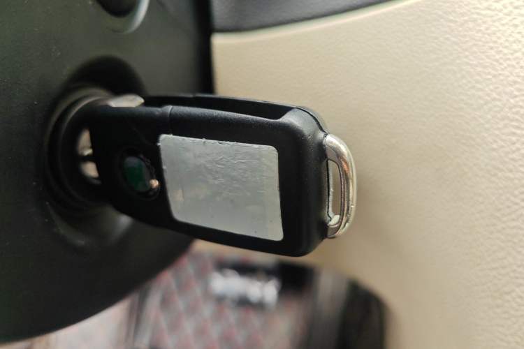 Used Skoda Superb 2012 1.8TSI Automatic Elegant Edition Vehicle Key