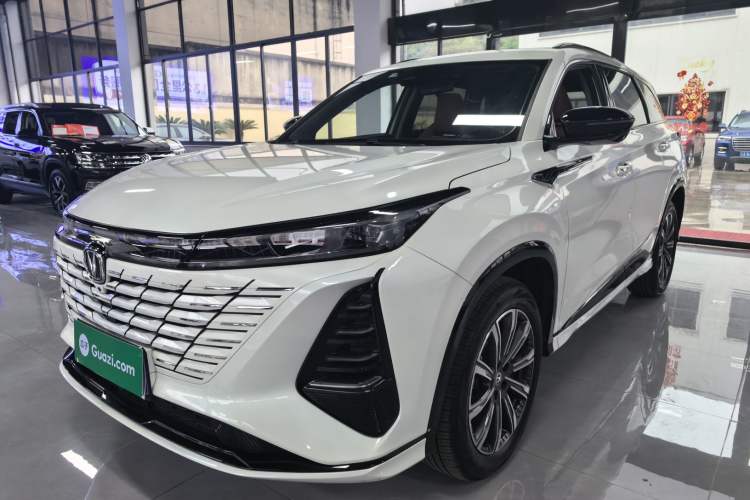 Used CHANGAN CS75 PLUS 2024 3rd Generation Champion Edition 1.5T Intelligent Drive Dynamic Model