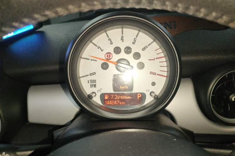 Used MINI 2011 1.6L ONE
