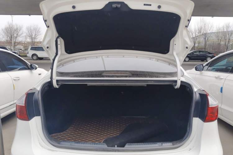 Used Kia K3 2016 1.6L Automatic with Sunroof