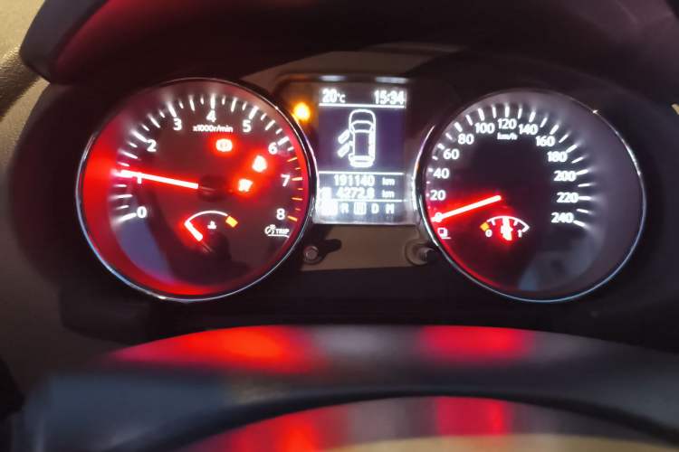 Used Nissan Qashqai 2011 2.0 XV Lea CVT 2WD
