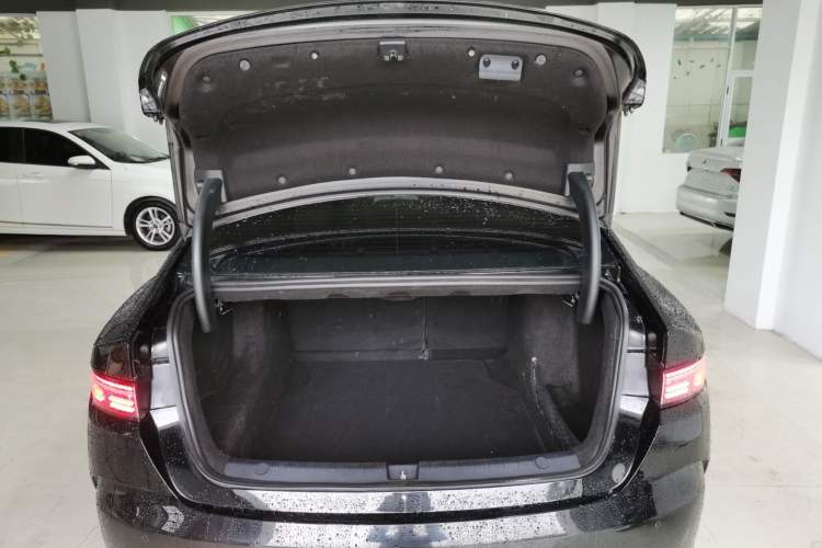 Used BYD Destroyer 05 2024 HONOR Edition DM-i 55KM Luxury Model Trunk