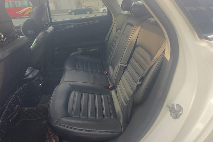 Used Ford Mondeo 2013 2.0L GTDi 200 Luxury Model Left Rear Seat