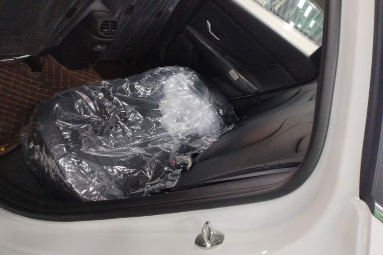 Used Hyundai Elantra 2023 1.5L CVT GLX Elite Edition Left Rear Seat